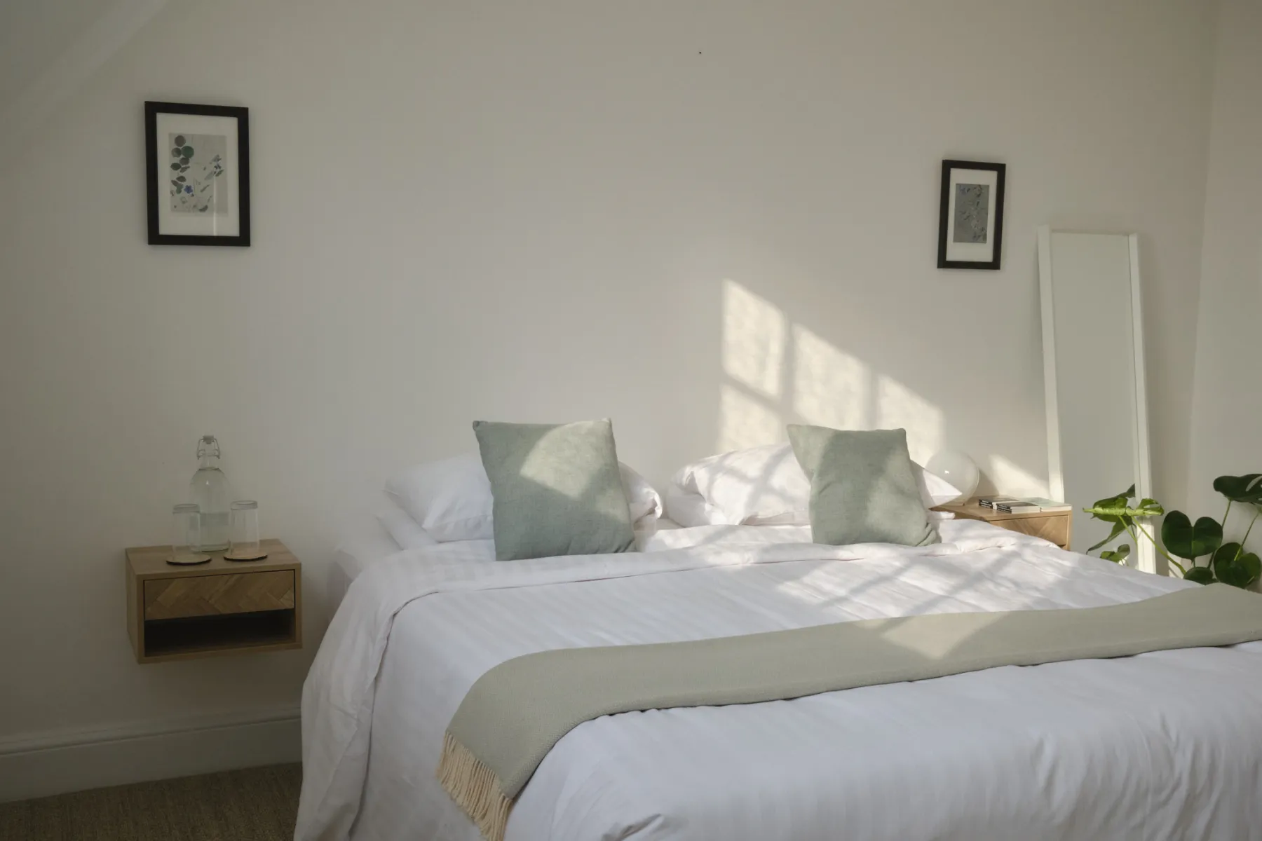 Kashgar, a double room in afternoon sun